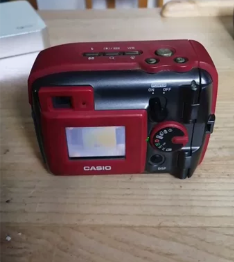 故障卡西欧GV10数码相机。 故障现象按闪...