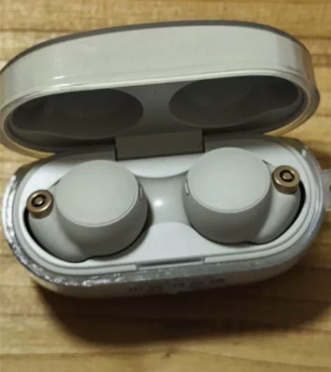 索尼降噪豆wf1000xm4白色 去年六月...
