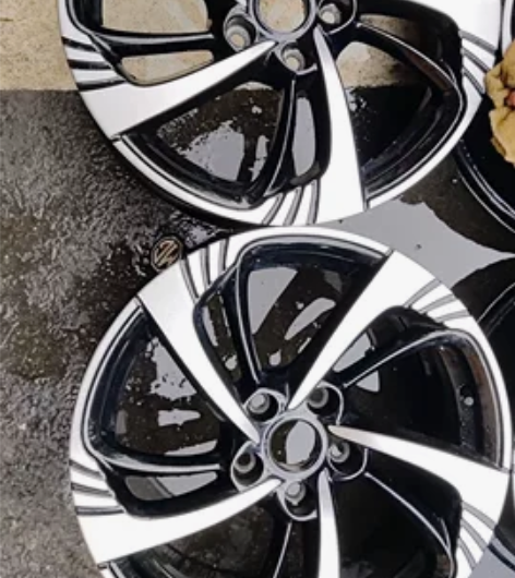 名爵MG6轮毂17寸，原厂原漆，图片为原相...