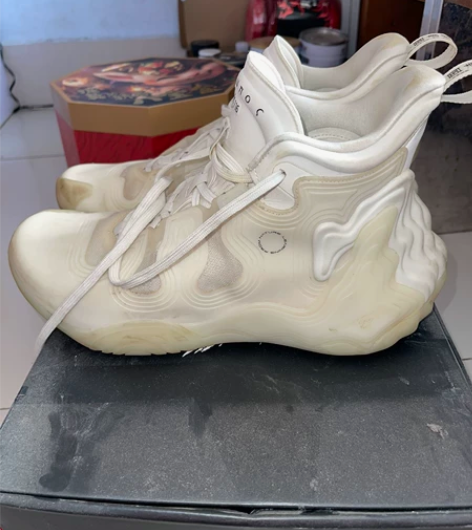 安踏 星岳 白色 42码 安踏第一双冲击高...