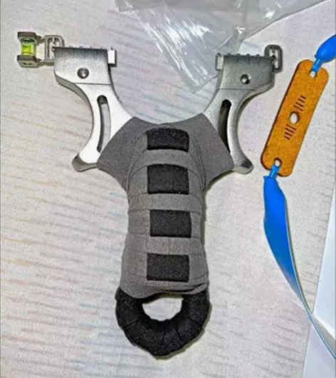 全新弹弓 送泥丸亏本出了304不锈钢弹弓 ...