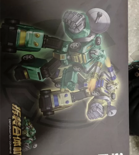 儿超喜，玩具，拆装合体机甲，合体金刚，变形...