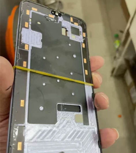 华为mate30 8128内屏坏， 后盖破...