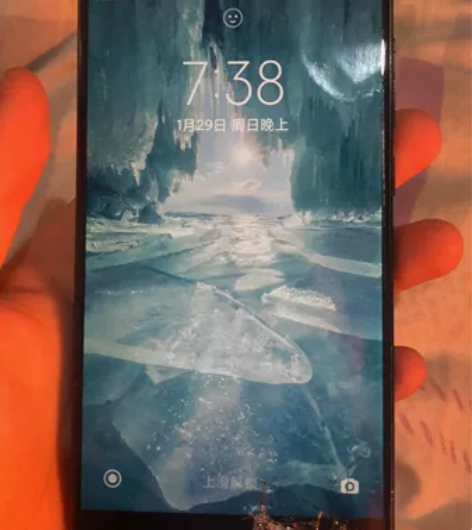 出个小米note3 6+64 去年刚换的电...