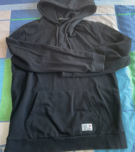 森马男士卫衣L码 感兴趣的话点“我想要”和...