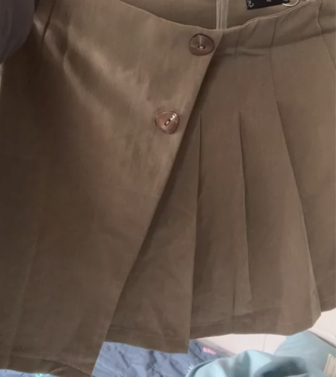 大码胖MM高腰百褶裙半身裙女新款不规则a字...