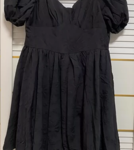 黑色连衣裙名媛淑女泡泡袖暗纹蓬蓬裙短裙百搭...