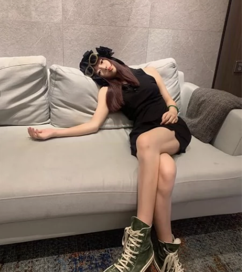 MON VOEU夏季甜酷辣妹运动风黑色袖套...