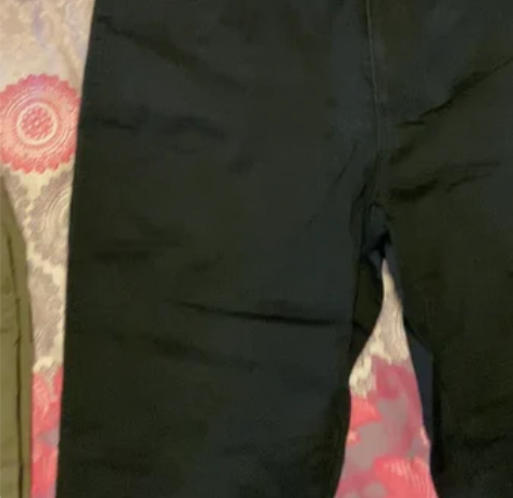 出闲置女士休闲裤，工装裤，黑色 北京部分地...