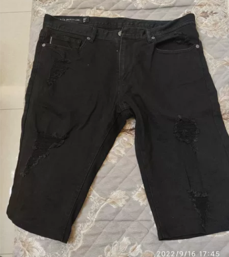 男士Armani Exchange破洞牛仔...