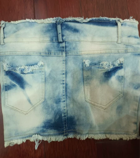 牛仔短裤，全新，S码 搬家清库存，偏远地区...