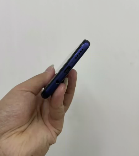 红米，8+256.全原，无修，玩游戏好手 ...