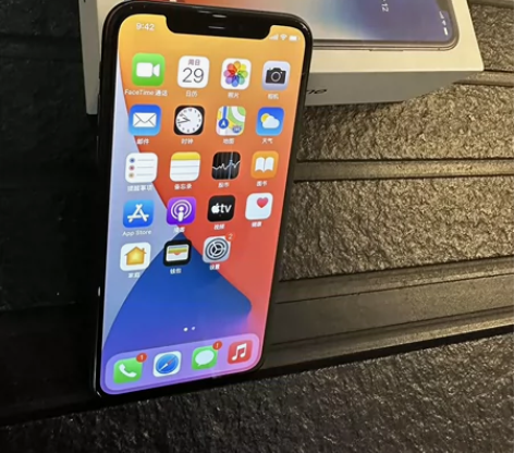 苹果iPhoneX 99新，倒霉娘们儿不想...