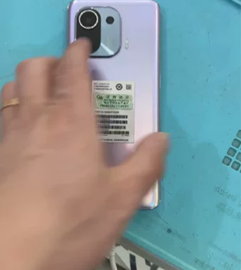 小米11pro 12加256G 机器99新...