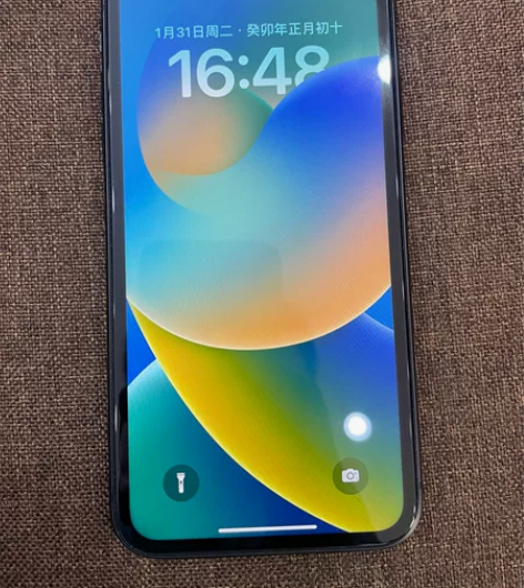 出一台iPhone 11 128g 黑色 ...
