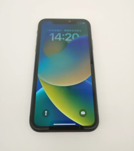 苹果11，国行128g，电池76 换过屏幕...