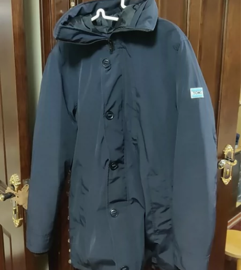 tom男士羽绒服，穿得挺少的。上海商场里买...