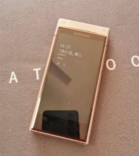 三星 W2019  成色如图 纯原无拆修 ...