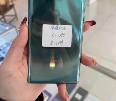 荣耀60SE演示机。8128g 特价秒杀1...