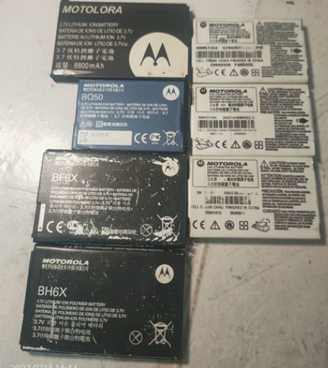 拆机摩托罗拉手机电池， bf6x bq50...