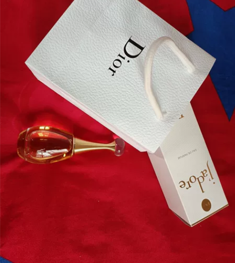 出Dior真我香水50ml，用过几次 可爱...