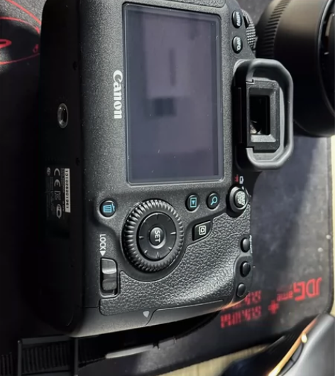 Canon/佳能 EOS 6D 全画幅单反...