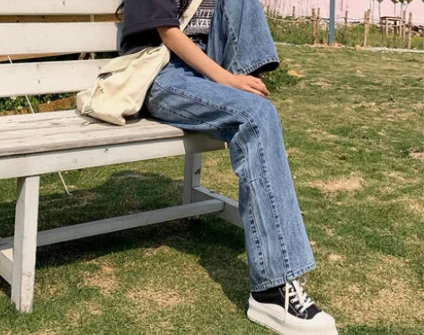 牛仔裤 感兴趣的话点“我想要”和我私聊吧～