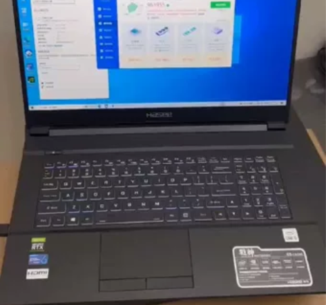 144电竞屏17寸大屏i5十代6核3060...