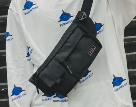 潮牌腰包男斜挎包多功能休闲男士胸包单肩包运...