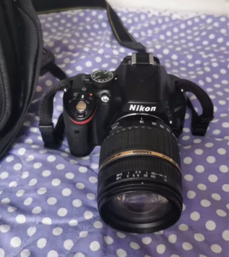 大品牌Nikon 单反相机。一切完好无损。...