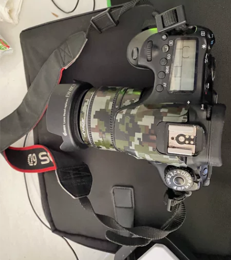 出佳能60d单反相机带18-55II代防抖...