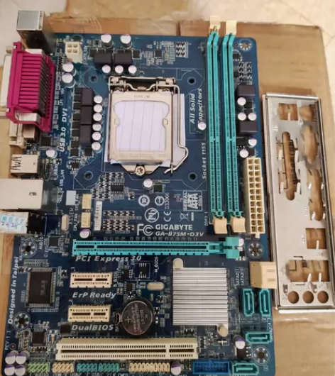 技嘉B75M-D3V主板，带一块后配挡板 ...