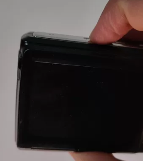 爱国者v1020 开机如视频所示，内部比较...