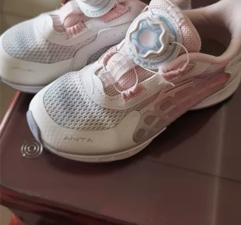 安踏女童鞋，春夏款，内长18，不退货 感兴...