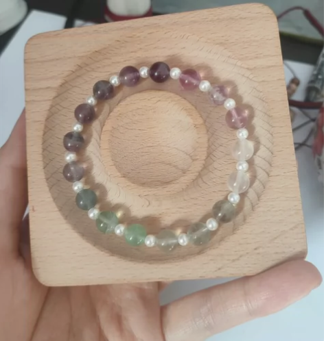 春游必备！萤石手串 渐变色排列，真的是仙女...