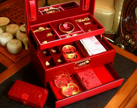 全新 首饰盒饰品收纳盒密码三金九宝提彩礼金...