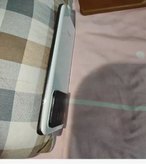 小米11Ultra， 8+256，颜色陶瓷...