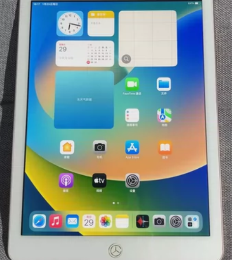 iPad第六代，128内存！十寸大屏！运行...