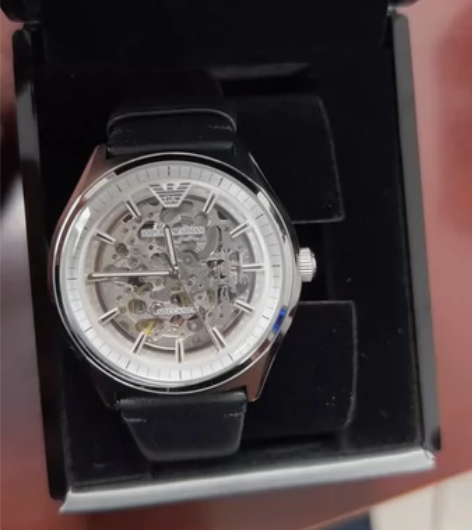 安普里奥阿玛尼（Emporio Arman...