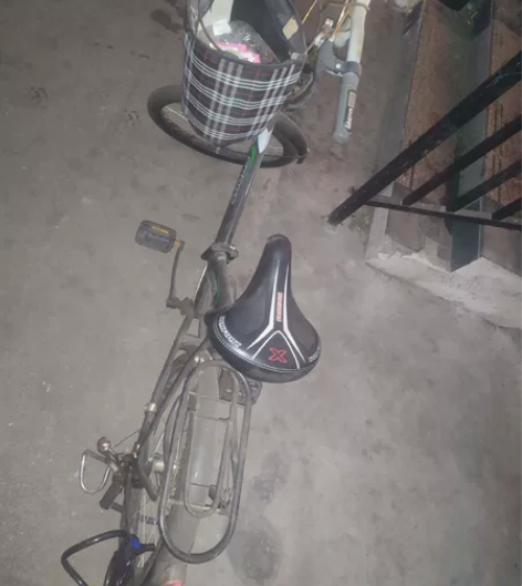 自行车，现在用不着了，一直放着没人骑。可以...