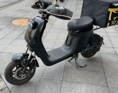 个人闲置：电动车电瓶车踏板车 裸车车架 换...