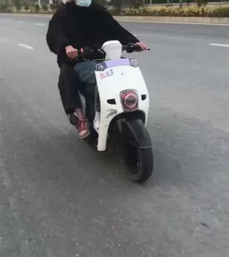 3000-4000，收外观车只要原装鸡头的...