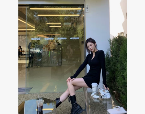 包臀裙女春季新款性感修身圆领长袖连衣裙 穿...