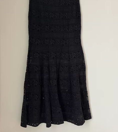 蕾丝钩花鱼尾裙 感兴趣的话点“我想要”和我...