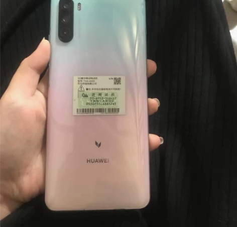 出台华为智选 麦芒9 5G 不知道里面什么...