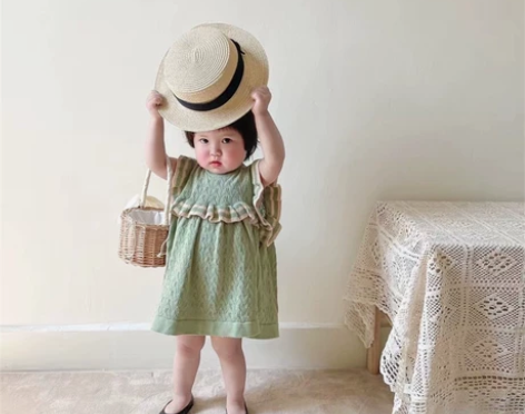 ins风 女童针织娃娃衫飞袖针织木耳边裙宝...