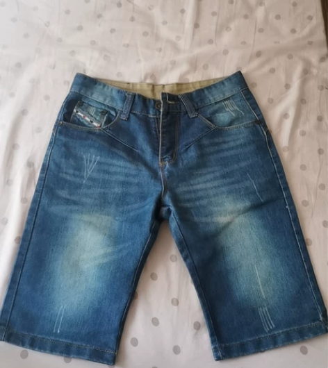 牛仔短裤  版型好  尺码29的   模特...