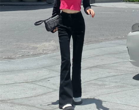 WARDROBE韩风直筒牛仔裤女2021新...