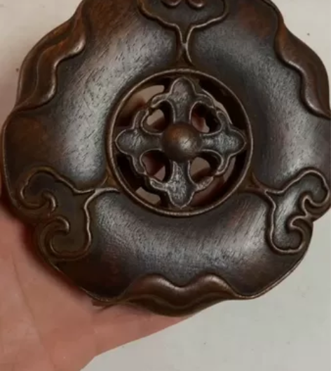 木艺木雕急需用钱便宜出全品花梨木底座摆件一...