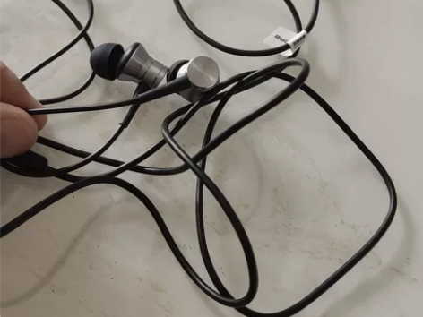万魔品牌音乐耳机,因买手机送的iqoo耳机...
